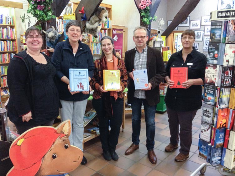 Foto der Veranstalter und Vortragenden: von links nach rechts: Emmanuelle Ottens, Karin Peter, Annette Röser, Bernhard Hövelmann, Annerose Albers